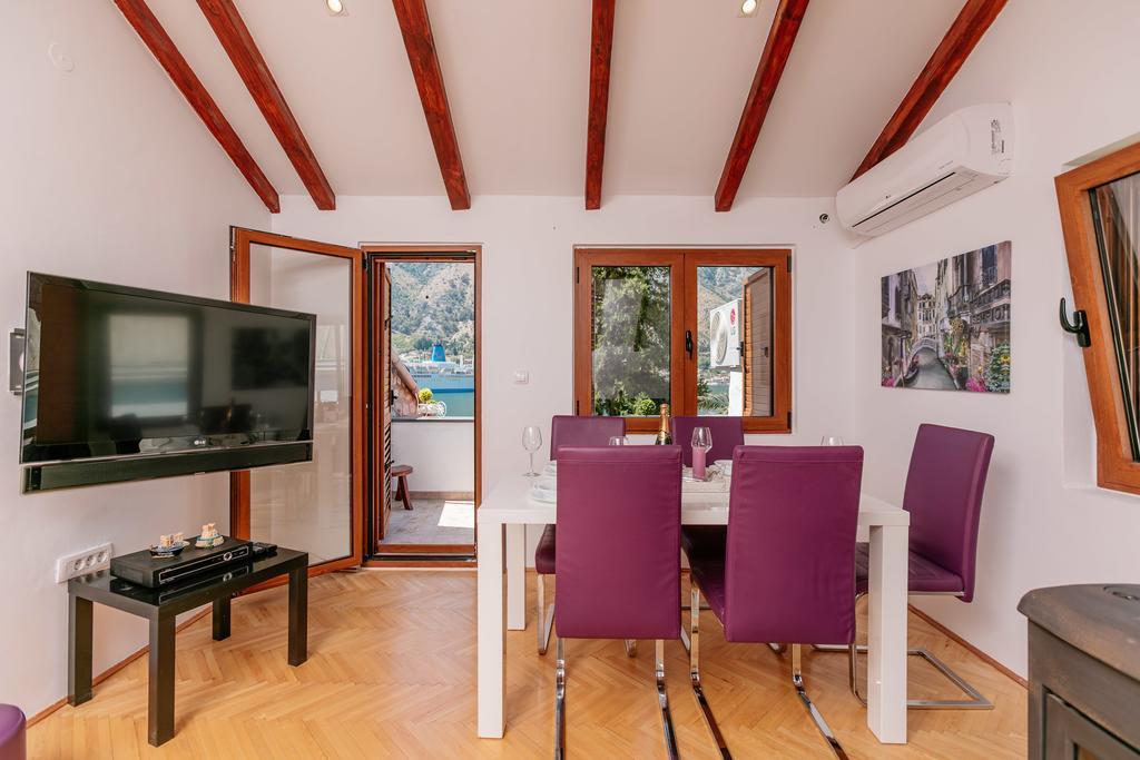 Apartman Mondo Appartamento Cattaro Esterno foto