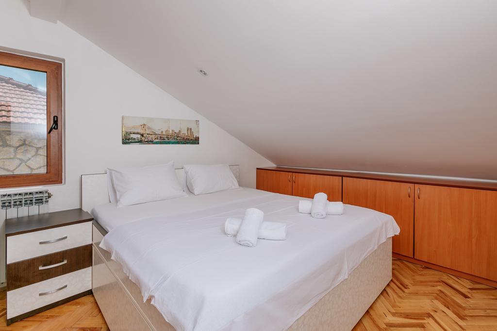 Apartman Mondo Appartamento Cattaro Esterno foto