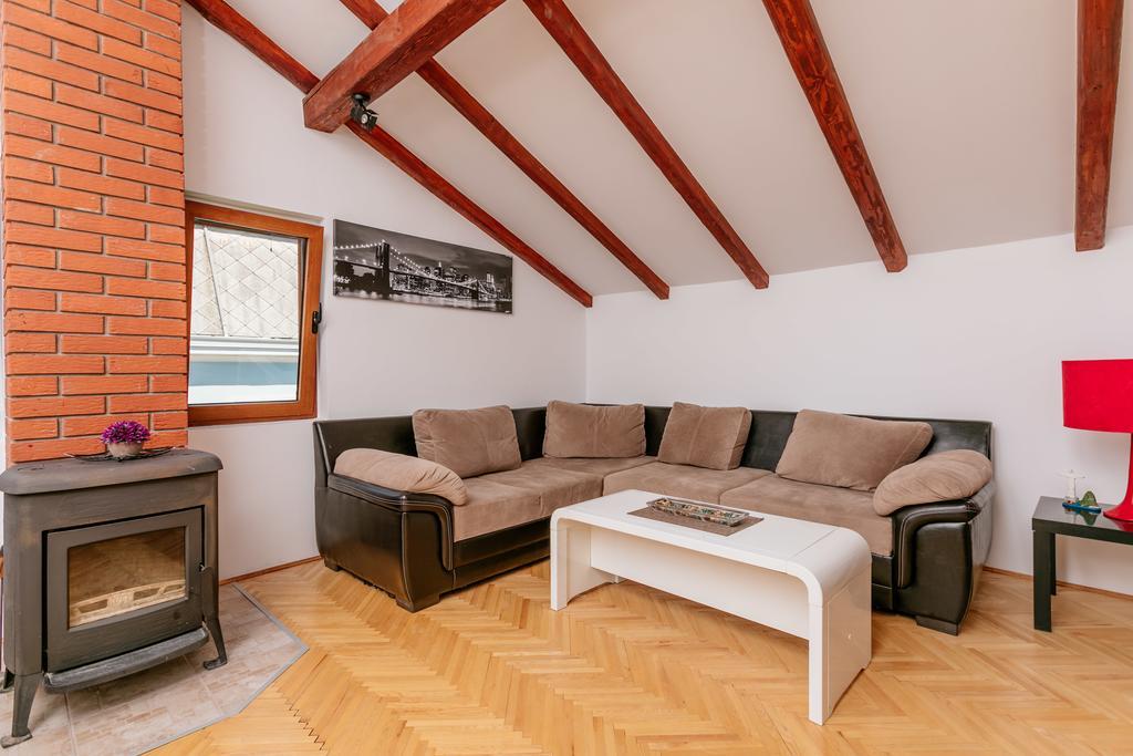 Apartman Mondo Appartamento Cattaro Esterno foto